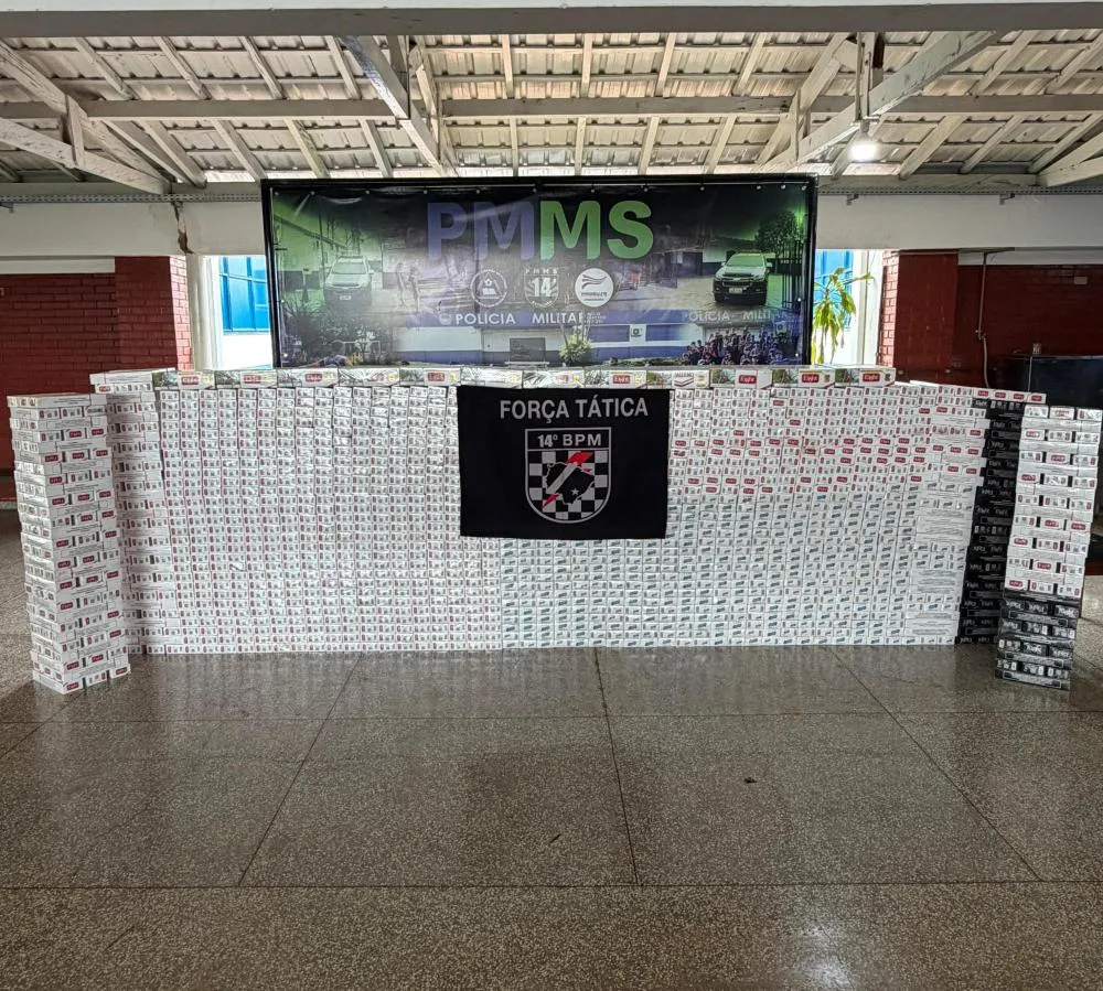 PM apreende 1.637 pacotes de cigarros em carro abandonado em Deodápolis